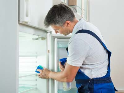 How to clean a refrigerator (Inside)